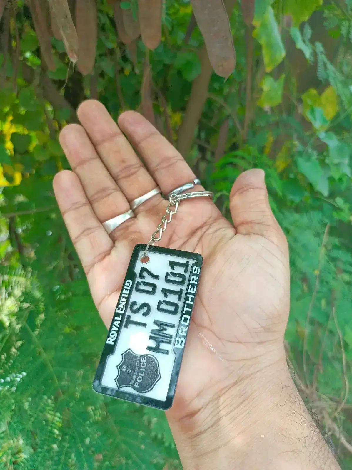 4D-number-plate-keychain-photo