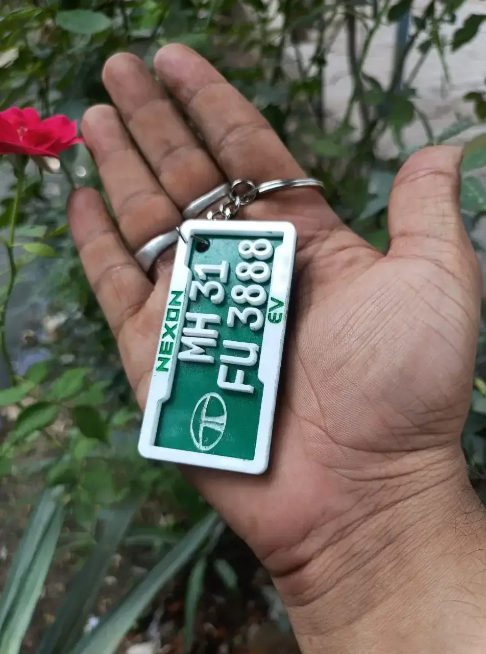 Electric-keychain-green
