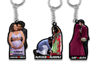 Personalised couple photo cutout Keychain